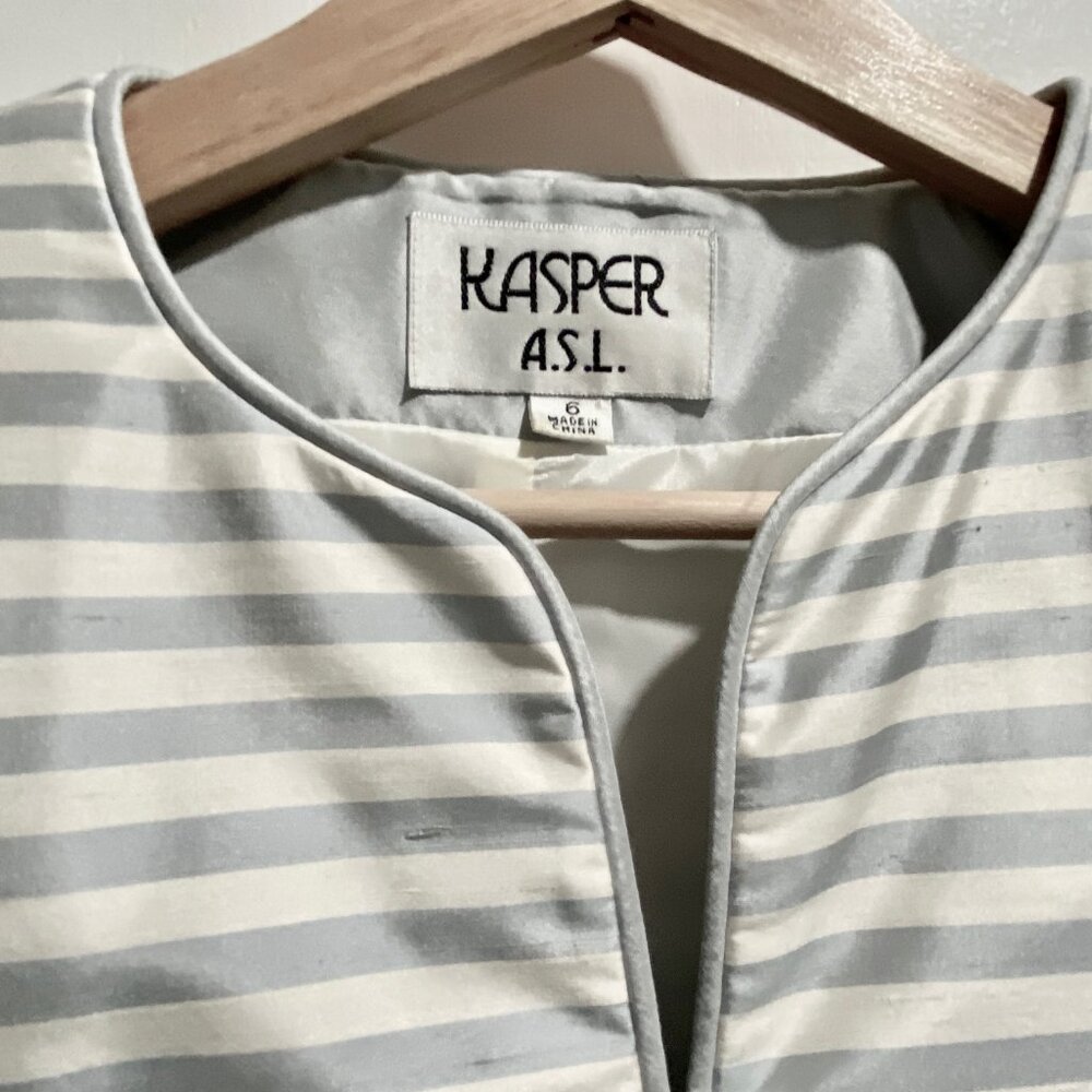 (4)  Vintage Kasper Work Office Minimalist Silk Lined Striped Blazer 6 - Picture 4 of 8